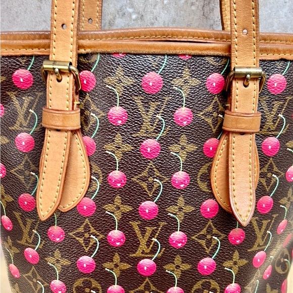 ✨🍒Louis Vuitton Petite Cherry Bucket Bag Cherries Murakami Monogram Cherry 🍒✨ - Picture 12 of 15